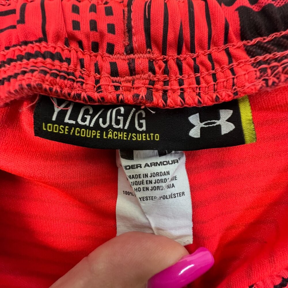 Under Armour Boys YLG Red Black Athletic Shorts Eliminator Loose Fit 10" Inseam - Picture 4 of 7